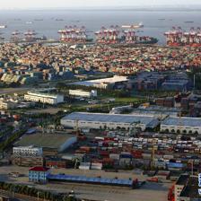 上海自贸区扬帆起航，中国改革开放新里程碑